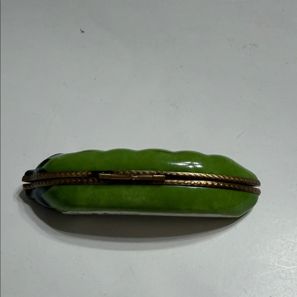 Limoges Green and Black Pea Pod Trinket Box